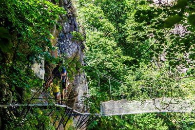 Les Gorges de la Carança jusqu'au pont de pierre